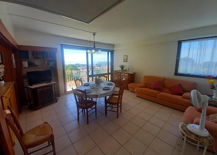 Апартаменти Pontaillac - Vue - Balcon - Wifi - Confort Simple *